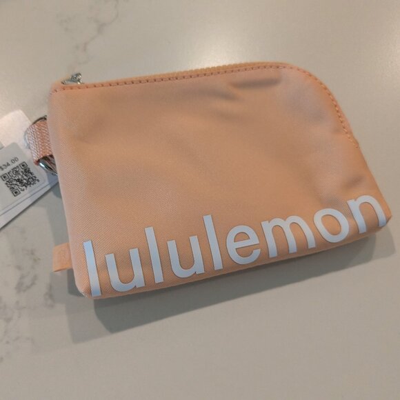 lululemon athletica Accessories - Lululemon Clippable Card Pouch - PCHB/WHT Peach and White - NWT